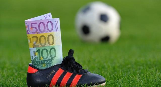 Cá cược bóng đá bằng tài và tiền